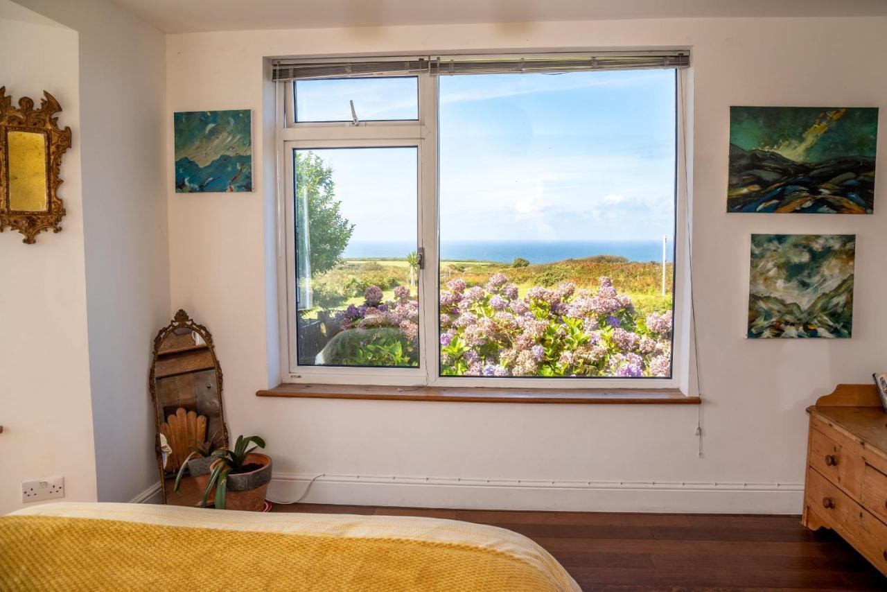 Finest Retreats - Western Watch - Sea Views, Pets Accepted, Sleeps 6 Lower Boscaswell Exterior foto